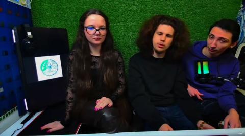 I ragazzi del corso Operatore Informatico registrano il loro podcast sull'E-Waste